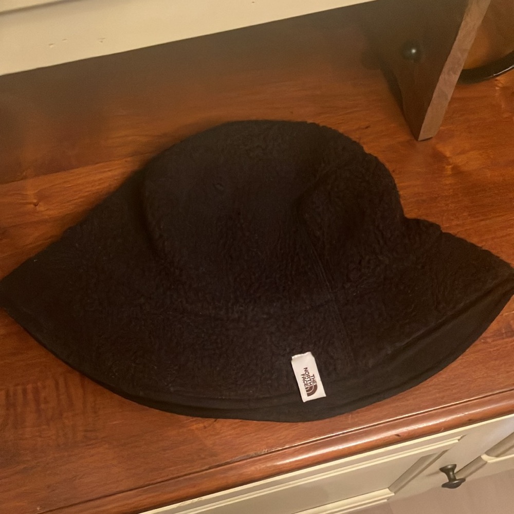 The North Face Sherpa black bucket hat unisex